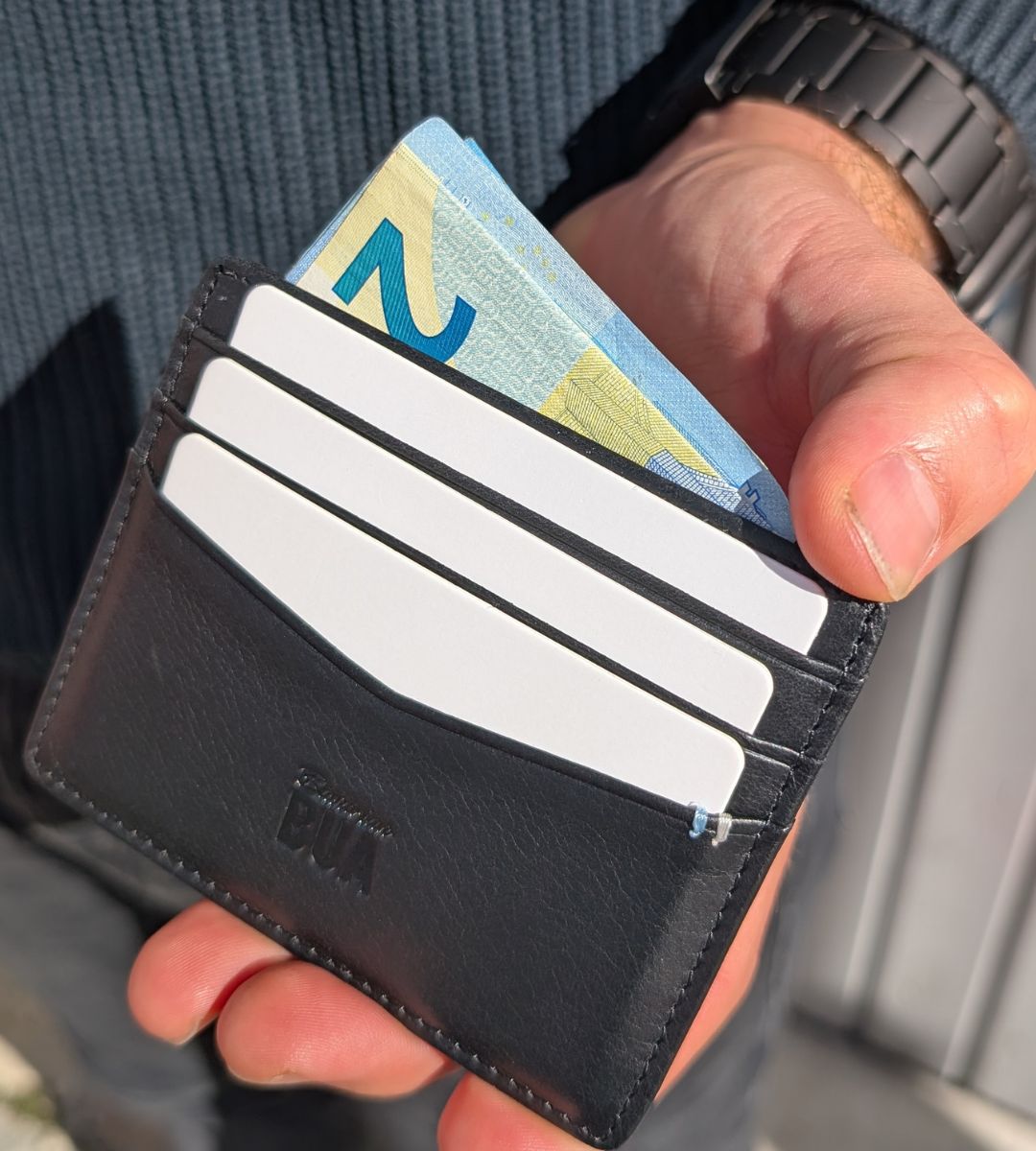 Schlankes Kartenetui aus Echtleder