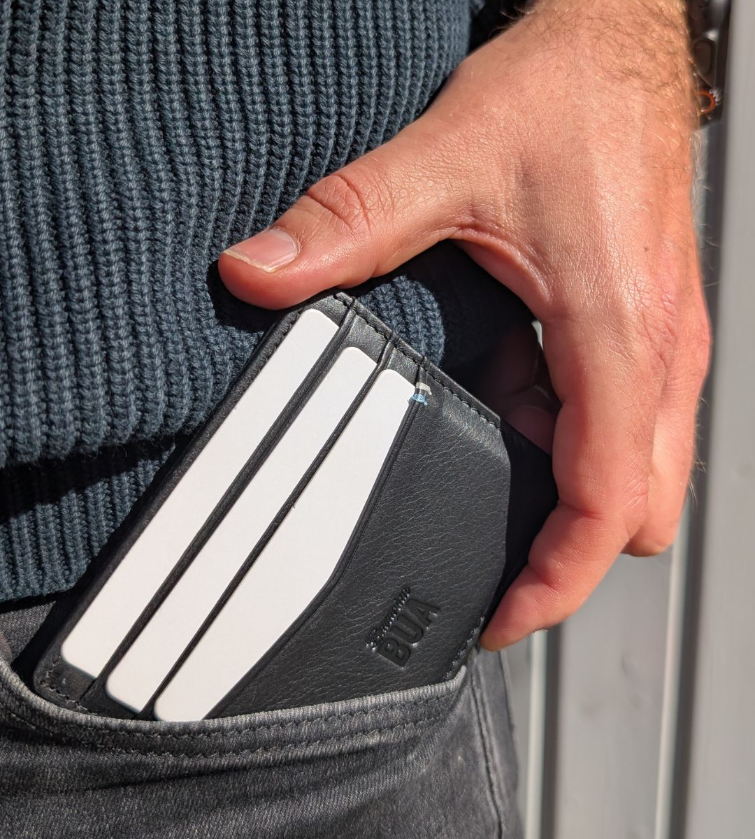 Schlankes Kartenetui aus Echtleder