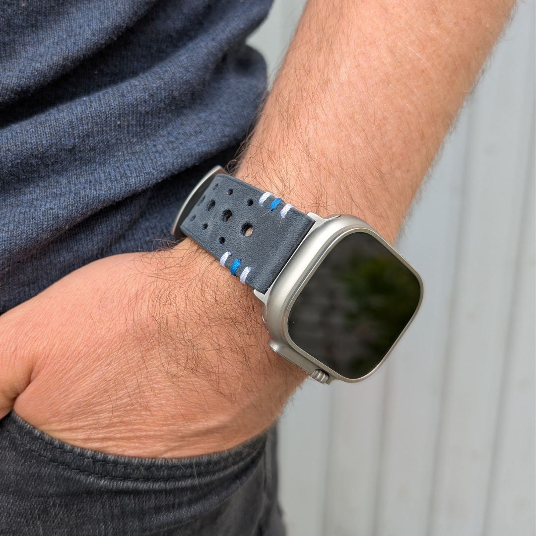 Racing Armband für die Apple Watch Ultra 1, 2 und 3 aus Echtleder